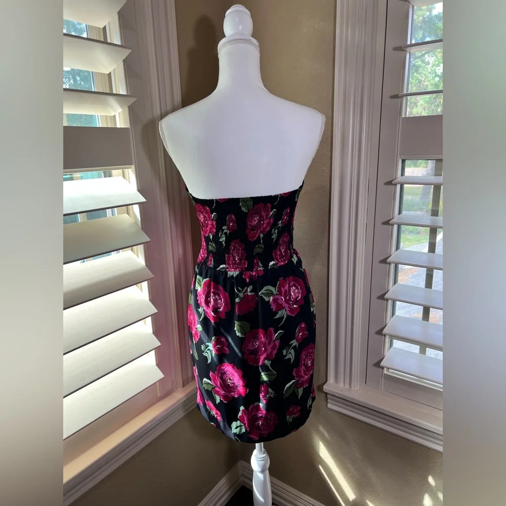 BCBGeneration Women’s Sleeveless Floral Dress - Picture 4 of 6